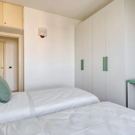 Apartamento Palmanova Sixty-seven With Terrace